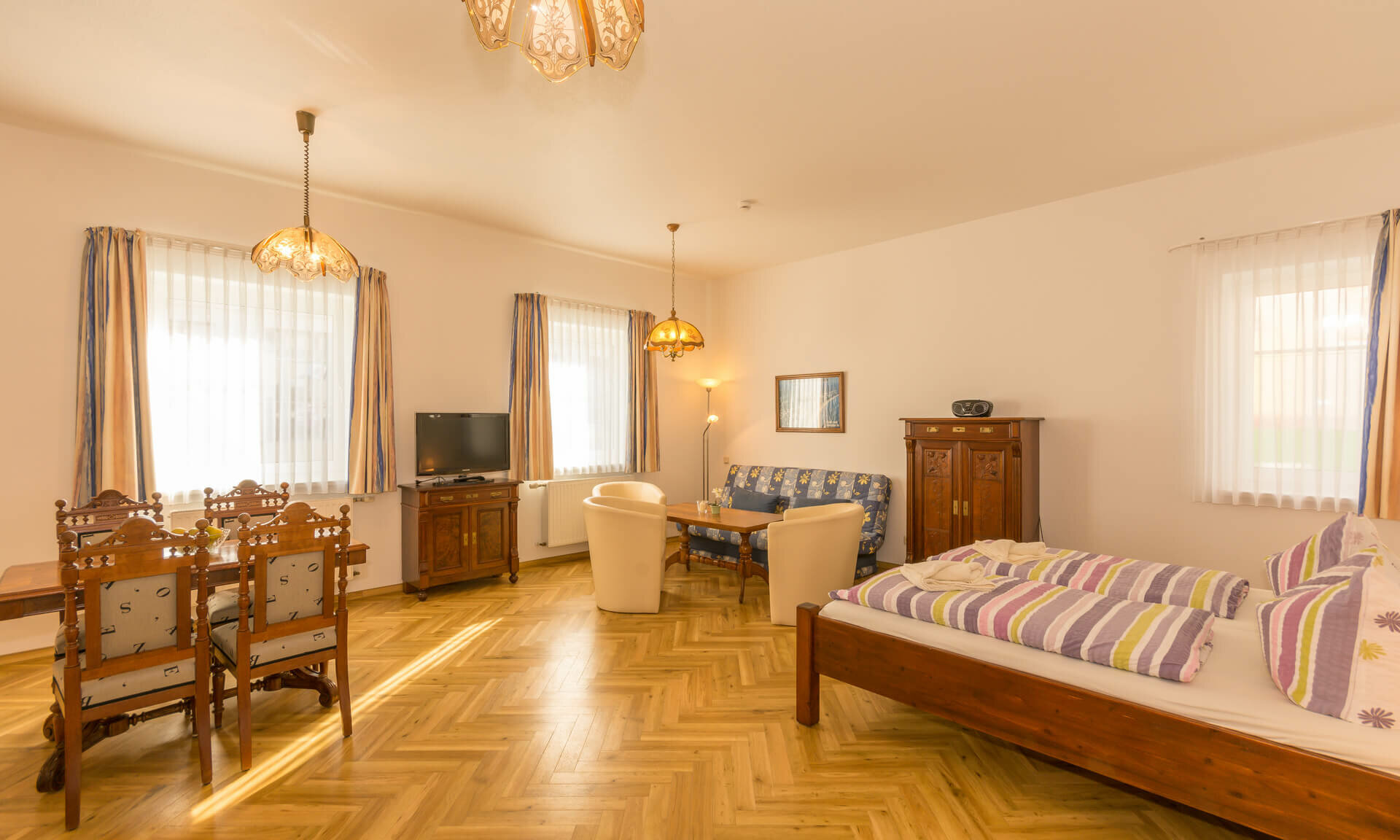 Ferienwohnung13 in Pension ANKER mit Sitzecke, Kabel-TV - Rügen, Binz