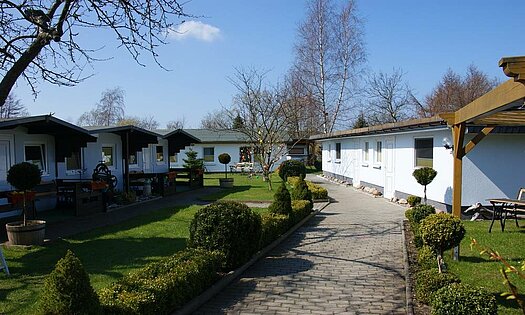 Pensionsgelände zu Ostern, Pension Anker, Binz - Rügen Pensionsgelände zu Ostern, Pension Anker, Binz - Rügen