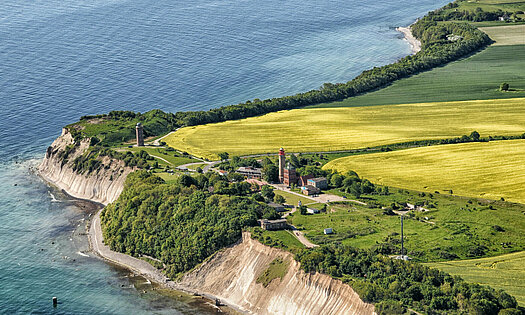 Luftbild Kap Arkona auf Rügen mit Steilküste und 2 Leuchttürmen - Pension ANKER, Binz