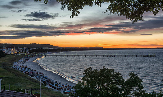 Binzer Bucht mir Sonnenuntergang von der Granitzsteilküste - Pension Anker, Rügen