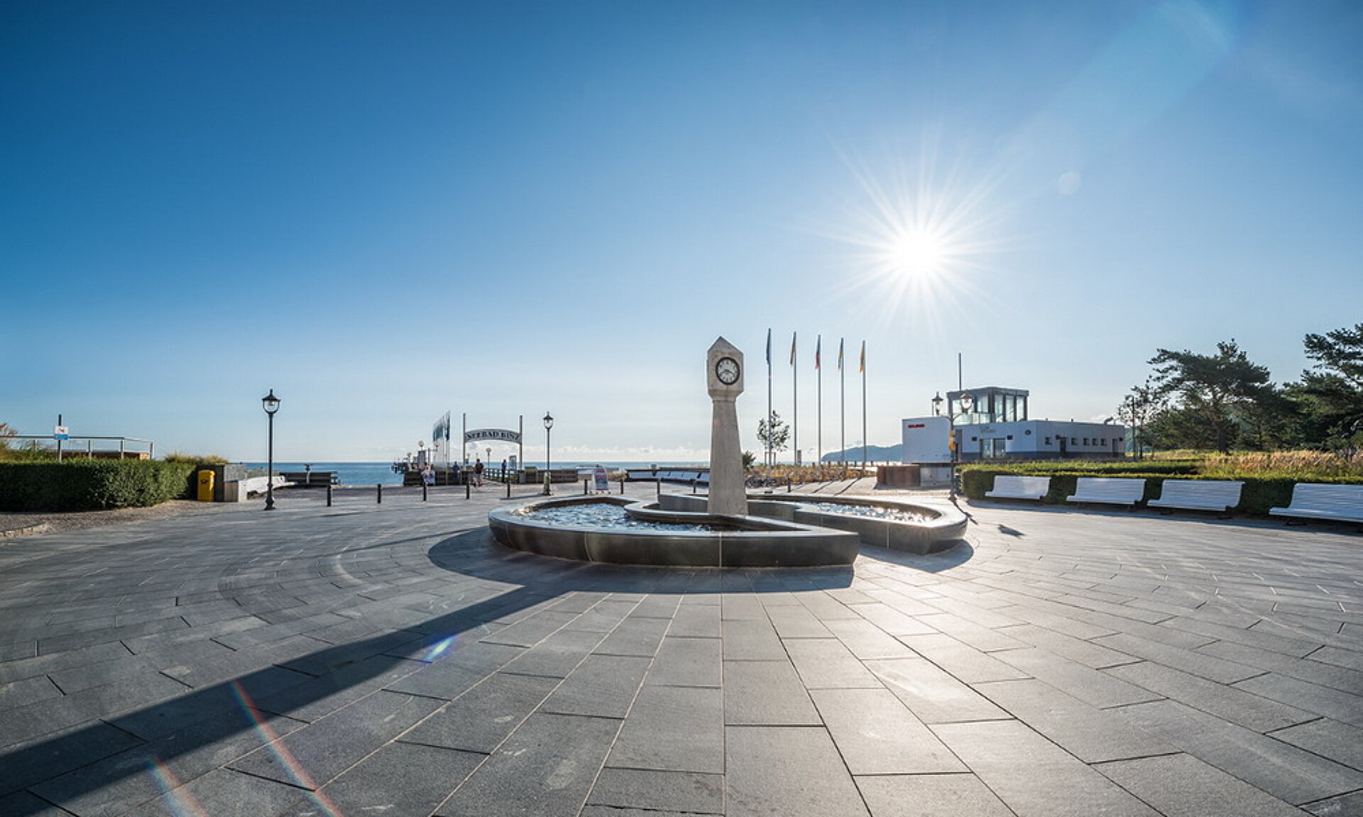 Binzer Seebrückenplatz - Pension Anker, Rügen