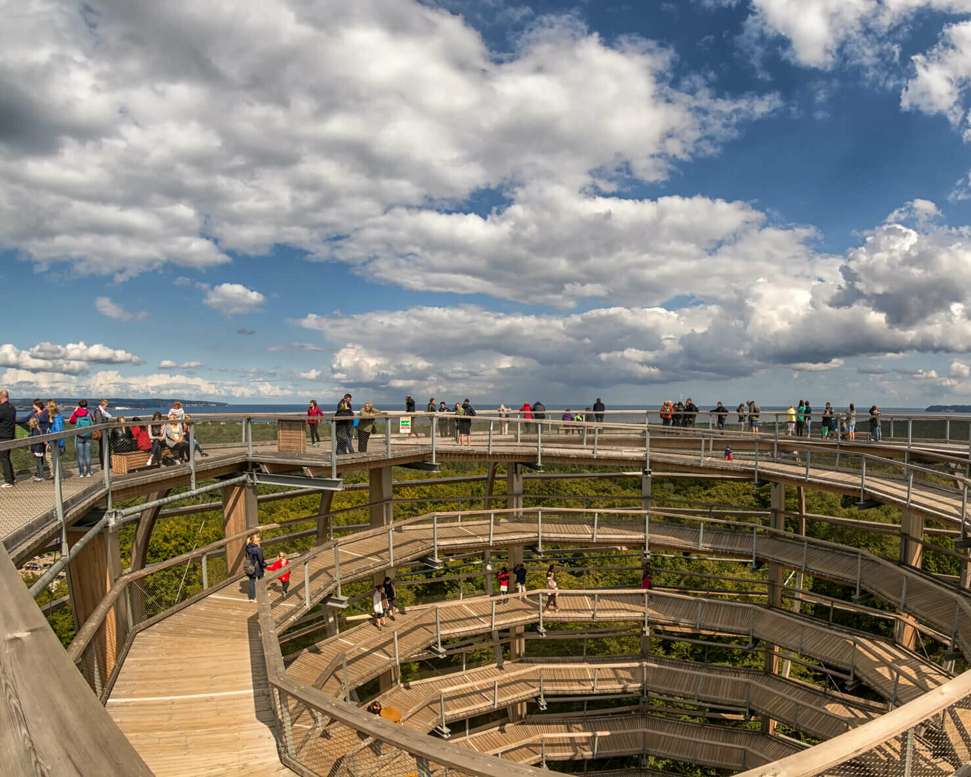 Baumwipfelpfad Naturerbezentrum Rügen mit Blick auf Ostsee - Pension Anker, Binz